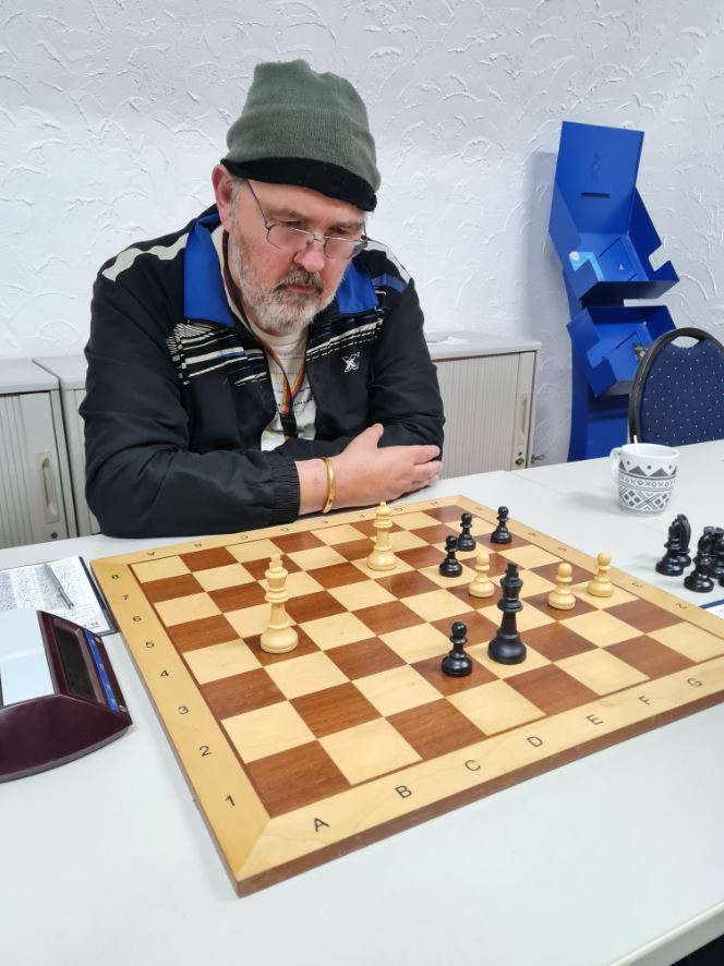 René Dausch vom Wormser Schachverein beim Endspiel